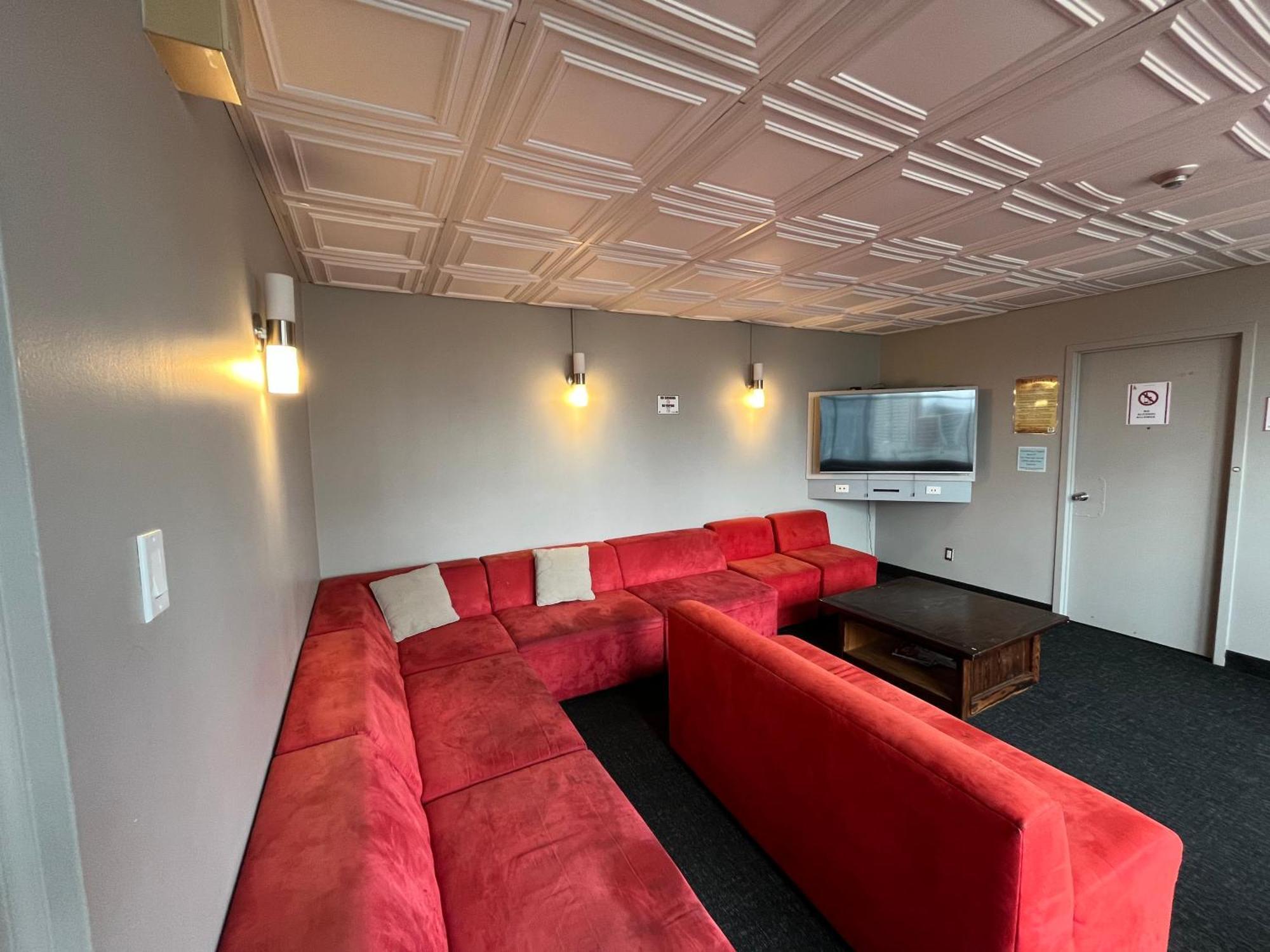 Neill Wycik Hotel โตรอนโต ภายนอก รูปภาพ